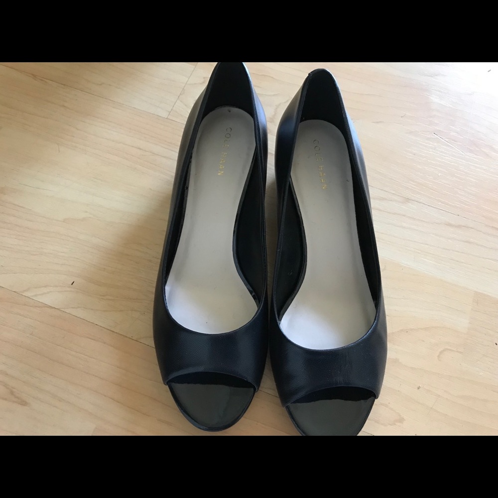 New Cole Haan Low Heeled Leather Wedges (7.5)